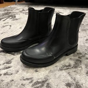 Women’s Ugg Rain Boots Size 10